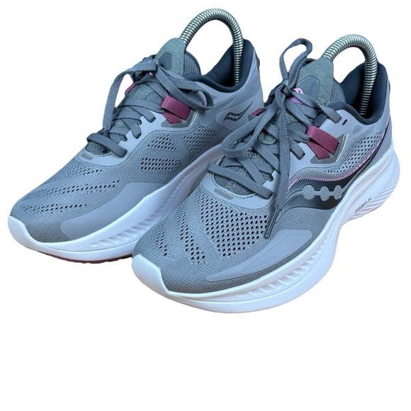 Saucony Guide 15 women’s in Gray and Pink Sz 7 EXCELLENT pre-owned condition - Picture 1 of 9